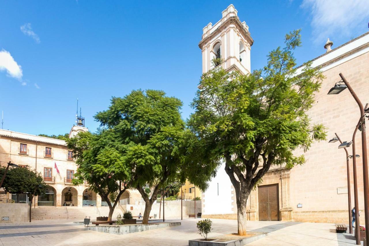 Estudios Ramon Llull Denia Kültér fotó